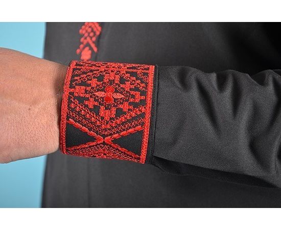 Рубашка VELS 21 вышиванка пр., Размер: S, Цвет: чёрная с красн. вышив., фото 2 | Интернет-магазин Vels